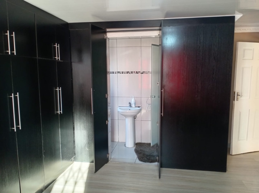 3 Bedroom Property for Sale in Mdantsane Nu 17 Eastern Cape